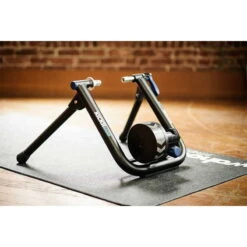 Wahoo Fitness Wahoo Kickr Bodenmatte Für Rollentrainer, Heimtrainer 10 Wahoo Fitness Wahoo Kickr Bodenmatte Für Rollentrainer, Heimtrainer -Sportfahrrad 59203406 03F0FHTT4iGzOfb 1280x1280