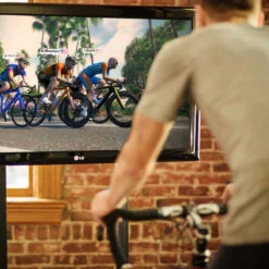 Wahoo Fitness Wahoo Kickr Snap Rollentrainer Wheel-On-Smarttrainer -Sportfahrrad 59203502 05 1280x1280