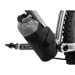 Apidura Backcountry Downtube Pack (1,8 L) - Unterrohrtasche 11 Apidura Backcountry Downtube Pack (1,8 L) - Unterrohrtasche -Sportfahrrad 68922294 05elOpZ9AoIO5Zc 1280x1280