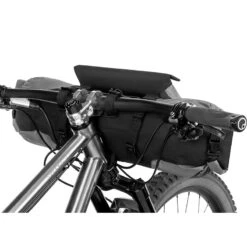 Apidura Backcountry Accessory Pocket (4 L) - Clip-On-Lenkertasche Für Apidura Handlebar Packs -Sportfahrrad 68922297 06DKamlQAZBq8jw 1280x1280