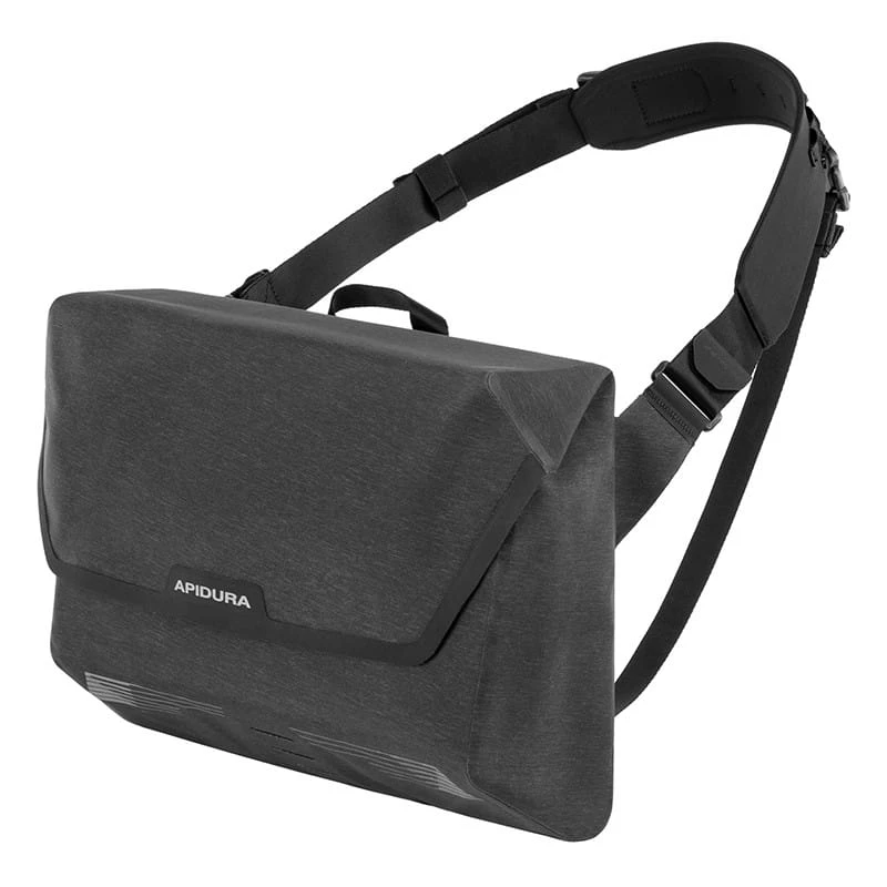 Apidura City Messenger - 13" Umhängetasche Mit Notebook- / Tabletfach 3 Apidura City Messenger - 13" Umhängetasche Mit Notebook- / Tabletfach