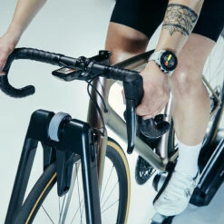 Wahoo Fitness Wahoo Kickr ROLLR Rollentrainer + SINGLE POWERLINK Bundle -Sportfahrrad 68924027 05TKlCNuYbFrnpg 1280x1280