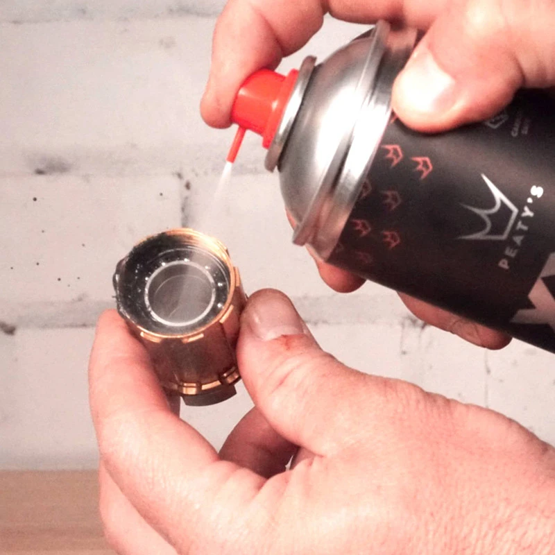 Peaty's XXX Solvent Degreaser 400ml Aerosol - Leistungsstarker Entfetter 4 Peaty's XXX Solvent Degreaser 400ml Aerosol - Leistungsstarker Entfetter – Bild 2