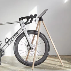 Tons IPad Stand Natural Oak + Smartphone Holder - Tabletständer Mit Smartphonehalter 11 Tons IPad Stand Natural Oak + Smartphone Holder - Tabletständer Mit Smartphonehalter -Sportfahrrad 68924395 04EDfnCUW4Tq22M 1280x1280