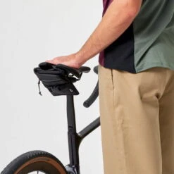 AEVOR Bike Saddle Bag Proof Black -Sportfahrrad 68924685 05 1280x1280