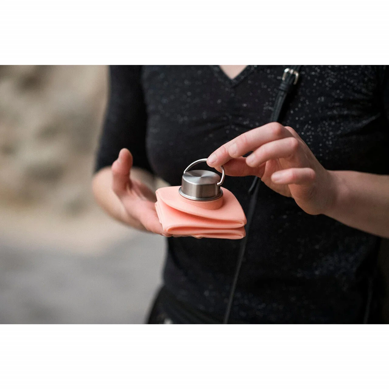 DiFOLD Origami Bottle - Faltbare Trinkflasche 750 Ml - Pink Win (Rosa) 6 DiFOLD Origami Bottle - Faltbare Trinkflasche 750 Ml - Pink Win (Rosa) – Bild 4